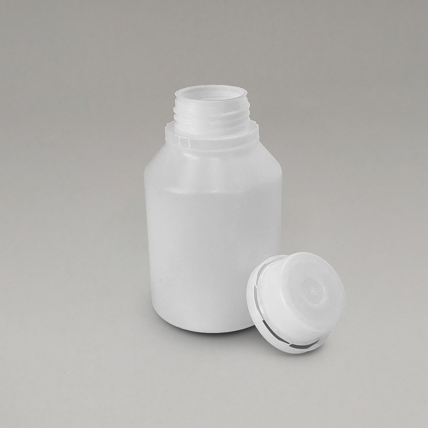 Round Bottle 500ml - Natural (with lid) - Image 2